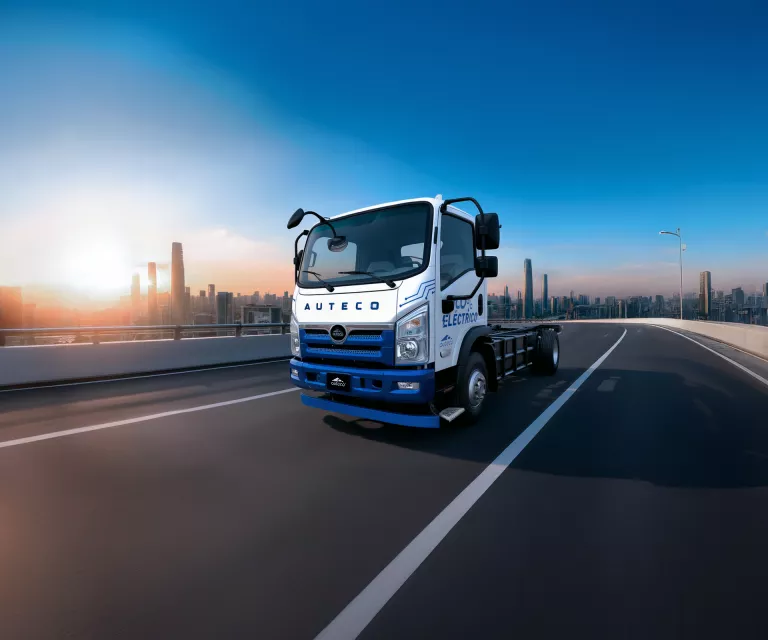 vekstar-auteco-e-supetruck-11.1t-galeria-exterior-02